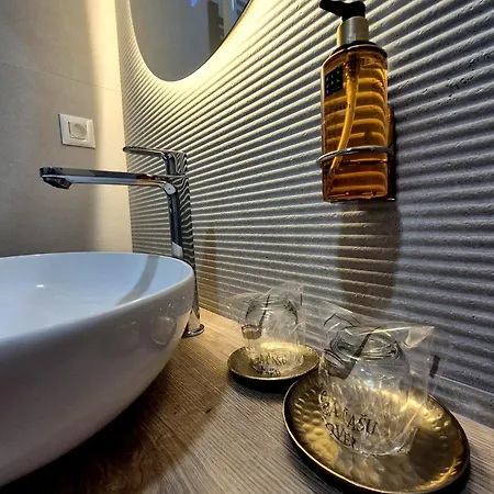Park Hotell 4*